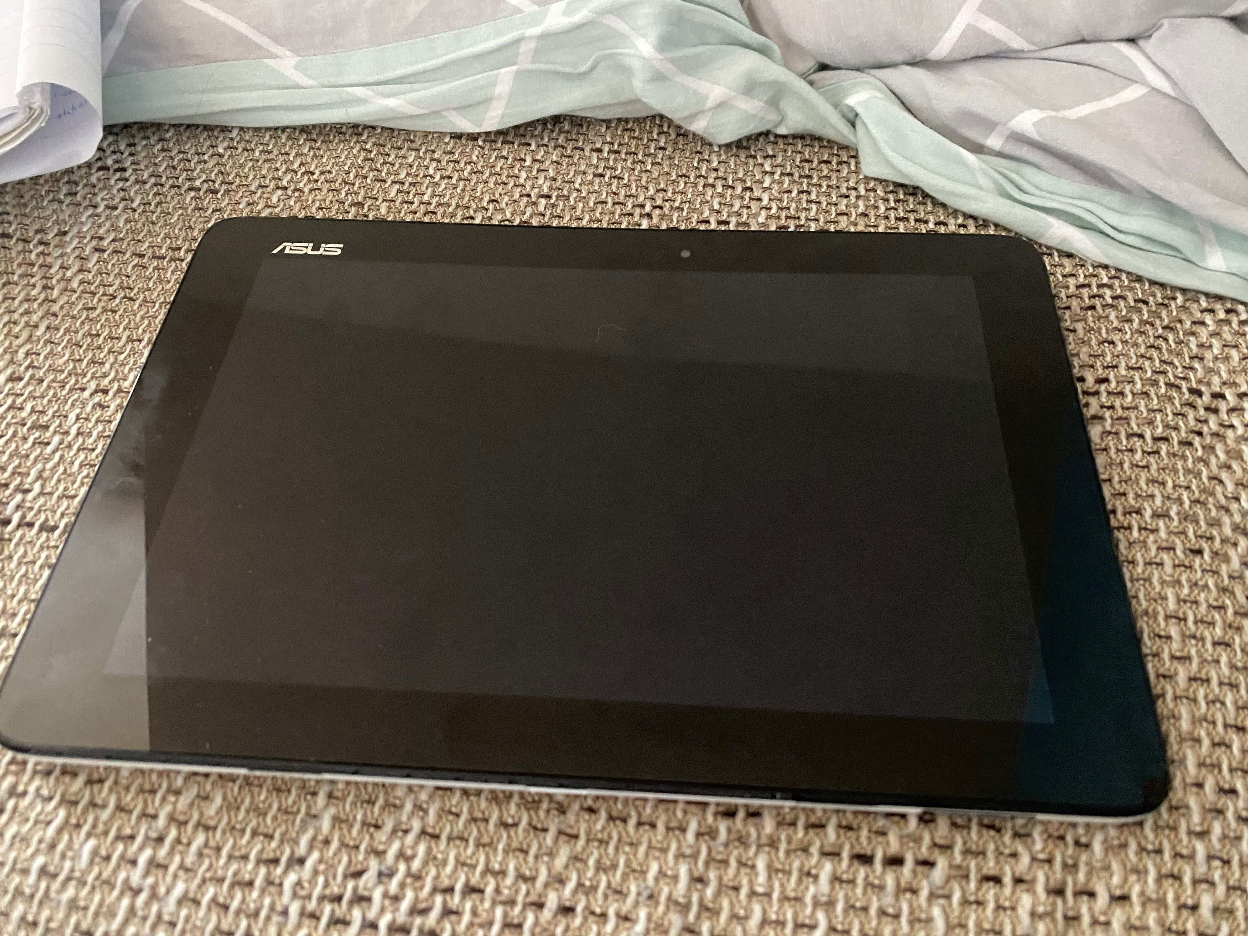 Na sprzedaż tablet asus