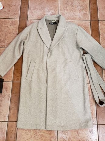 Продам женское, в стиле оверсайз,пальто ZARA