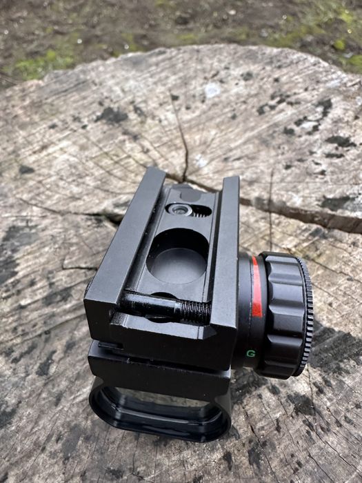 Калиматорный прицел новый