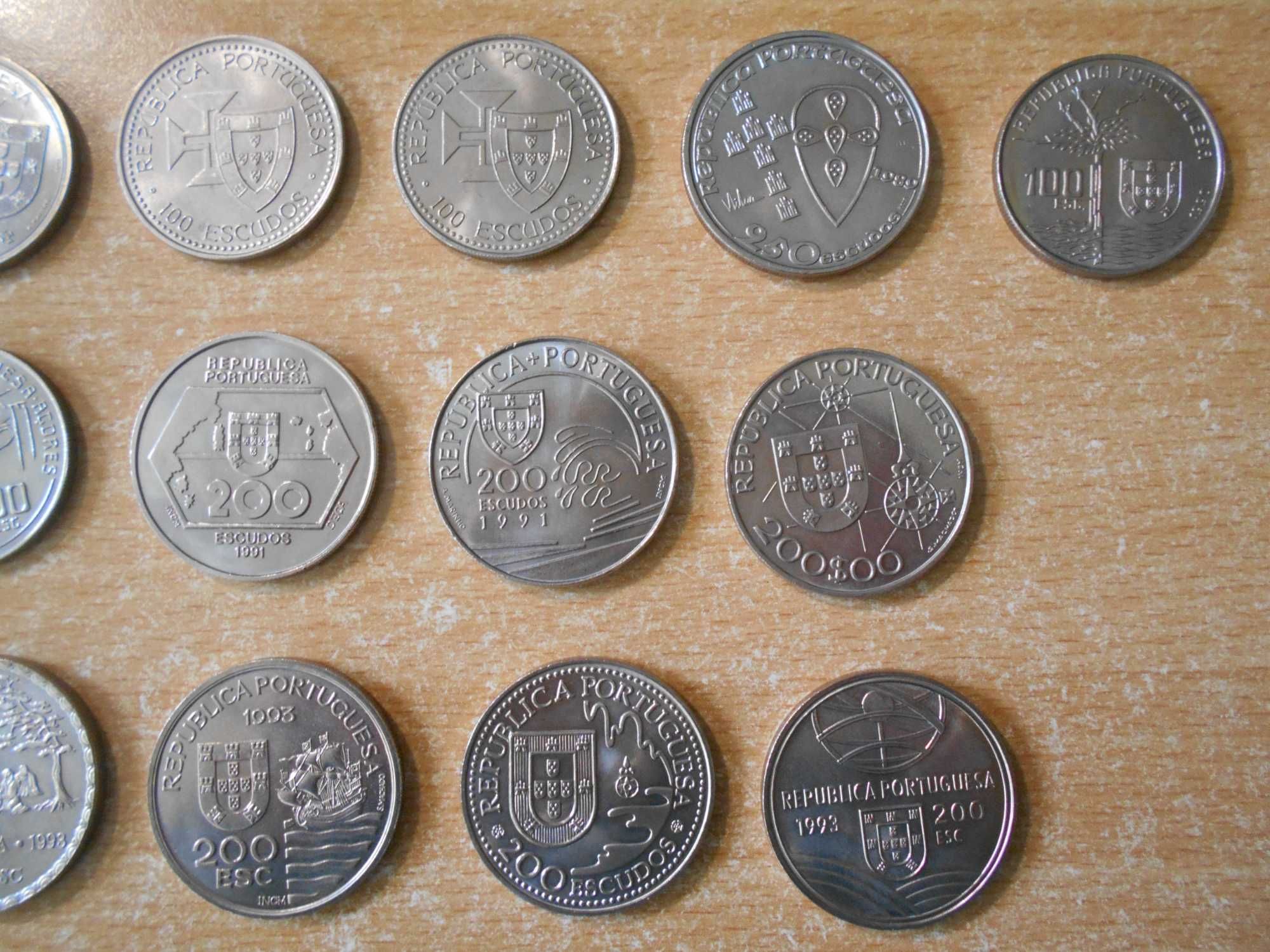 28 moedas comemorativas de coleção (escudos). Não circuladas (Belas).