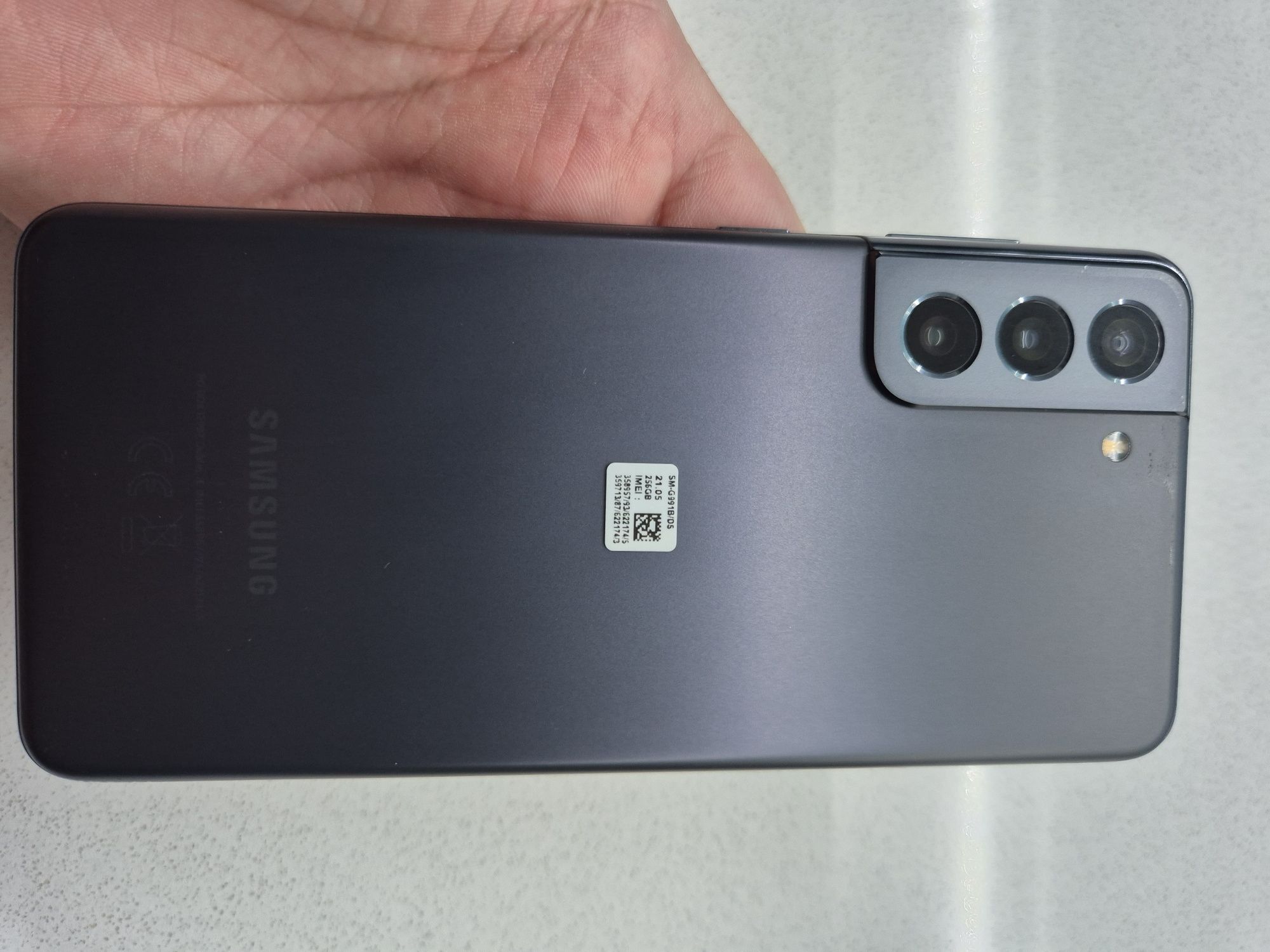 Samsung Galaxy S21 5G (256 GB) + Quadlock
