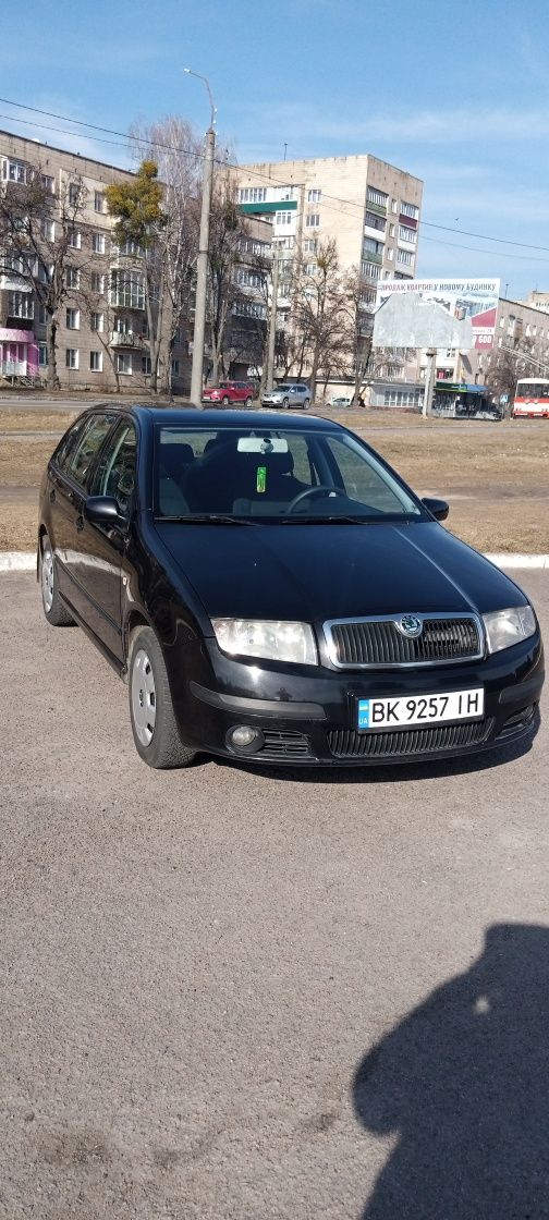 Продам шкода фабія 2007 рік у дуже хорошому стані ,1,4 см, куб 59кілов