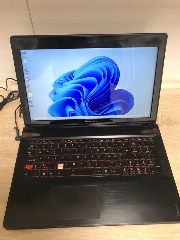 Ноутбук Lenovo ideaPad Y510P DualCore intel i5-4200/2.5GHz/Ram8/1 TB