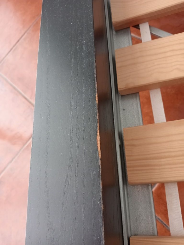 Cama Malm preta 1,60*2,00 e estrato incluido