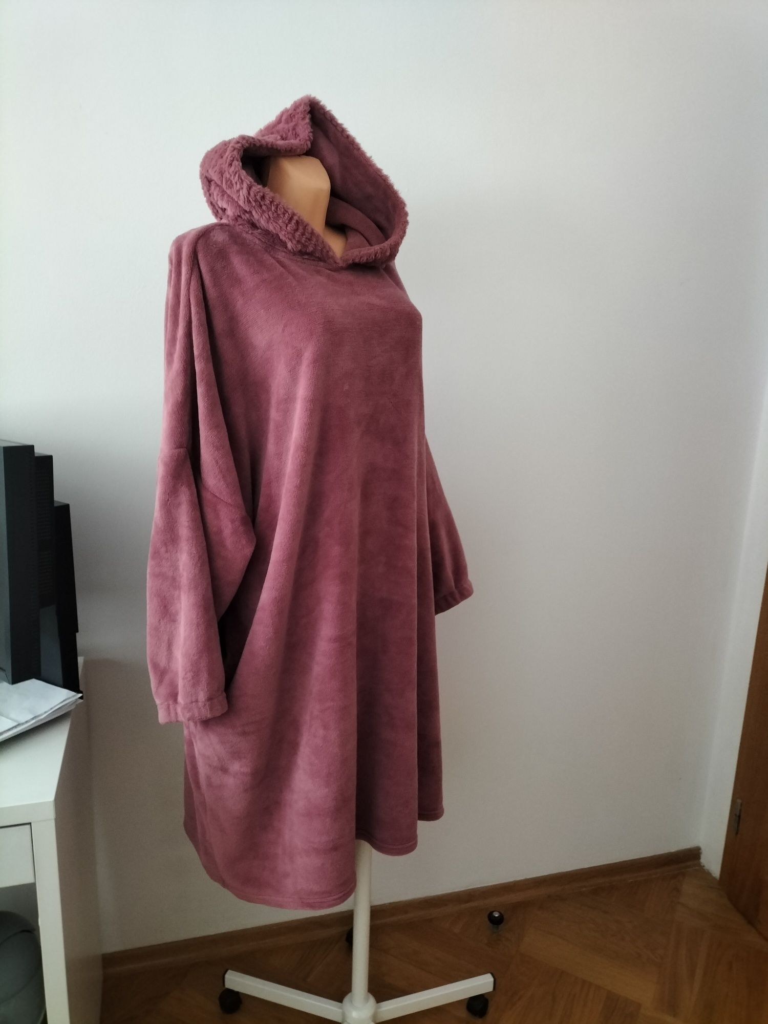 Duża bluza koc po domu Oversize Next z kapturem sklep 225 zł !