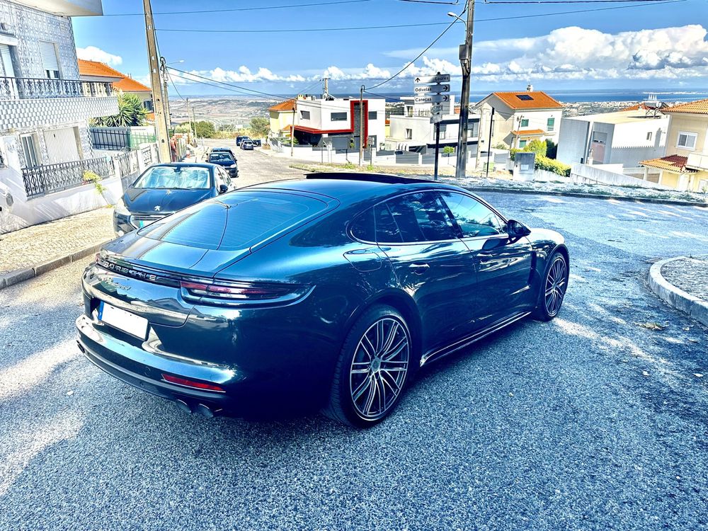 Porsche Panamera 4 Hybrid Executive