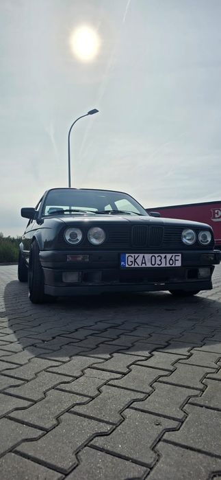 E30 Coupe auto w bdb stanie ZAMIANA