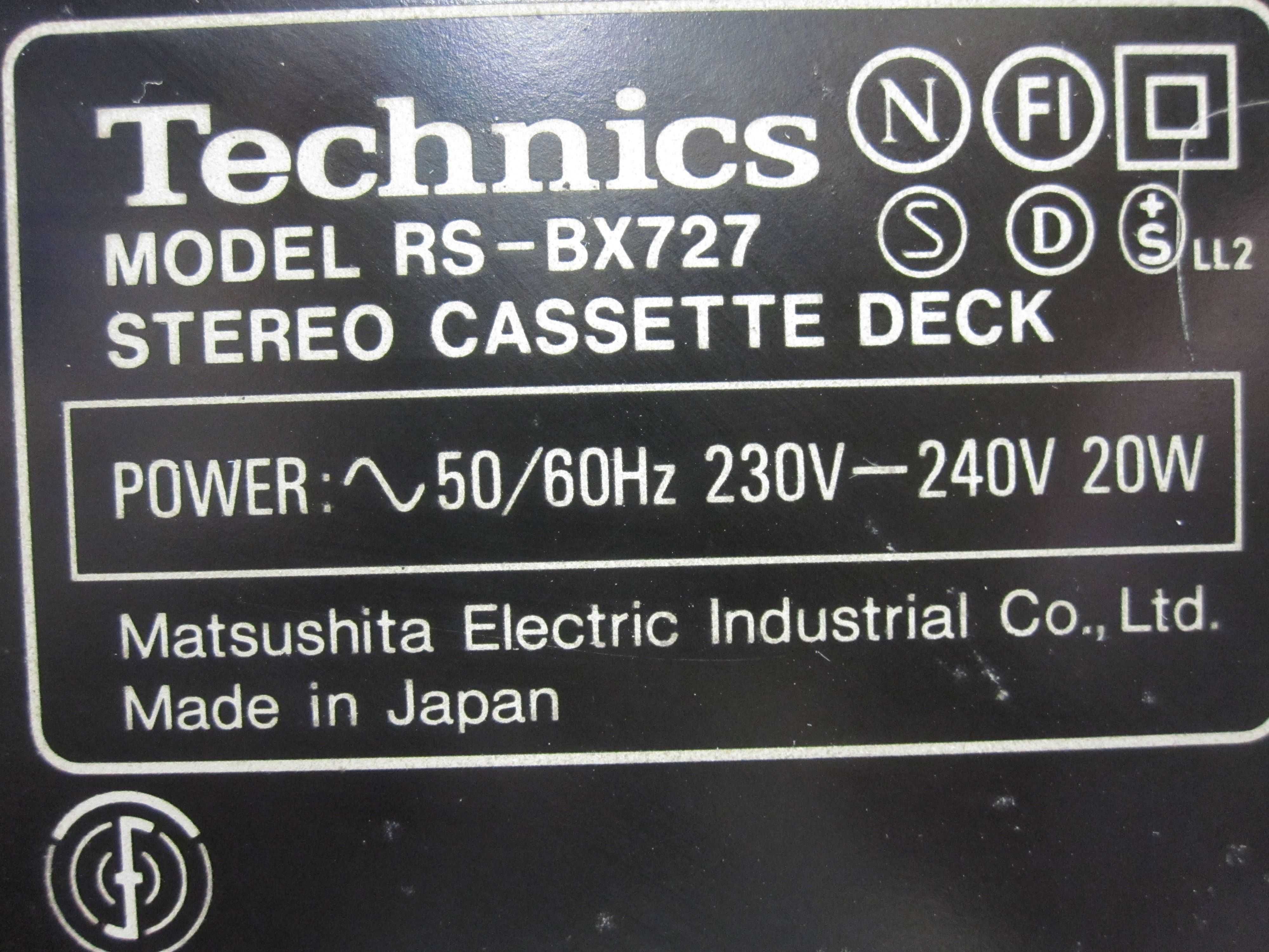 Magnetofon Kasetowy marki Technisc RS-BX727