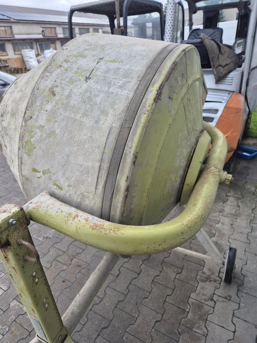 Betoniarka VEB 150l duża 380v na pasku z Niemiec