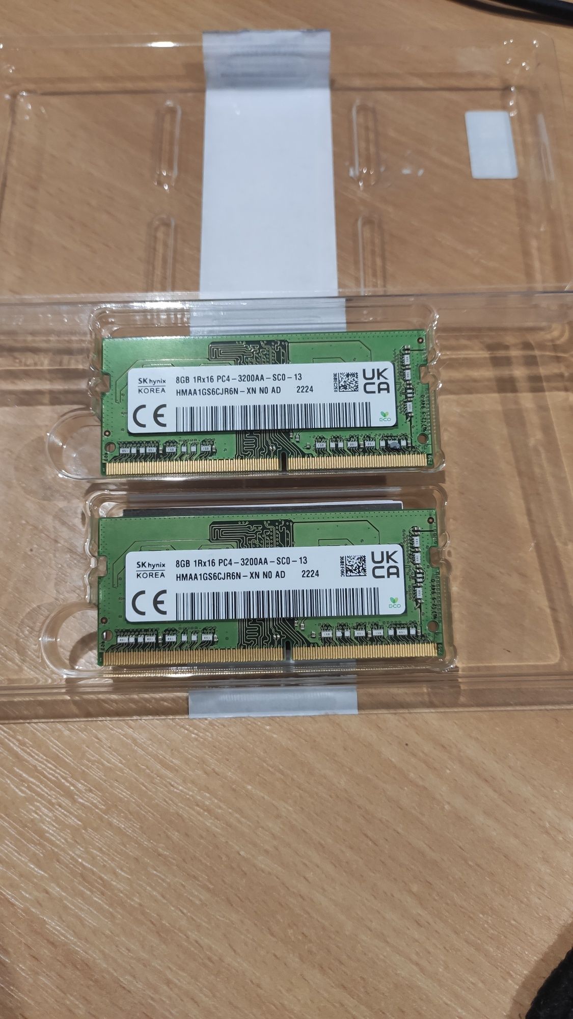 Оперативна пам'ять DDR4 SDRAM 8GB 3200 МГц SK Hynix SO-DIMM x2