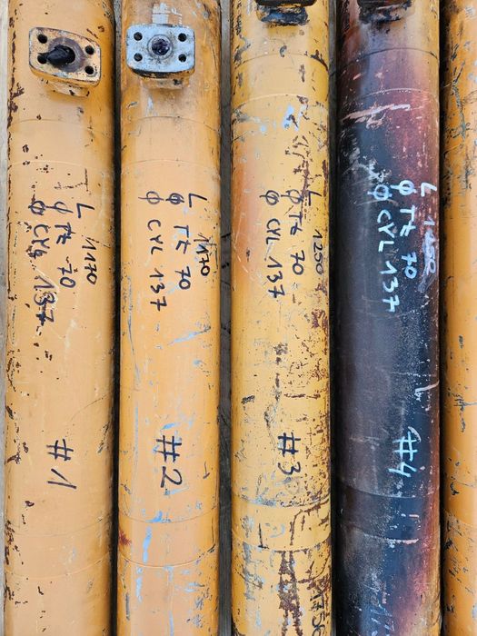 siłownik hydrauliczny case używany hurt