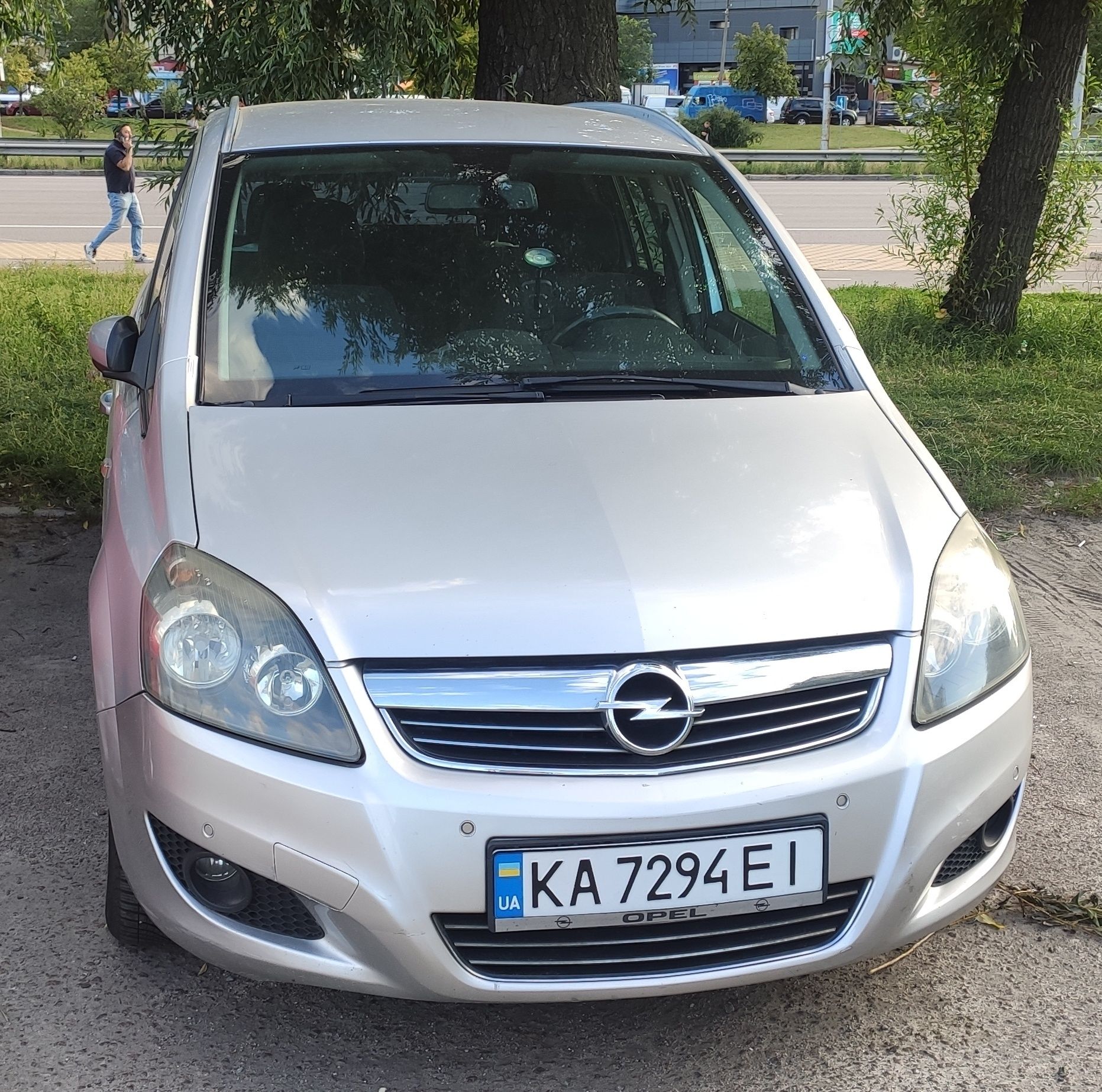Opel Zafira 2009 II покоління/B 1,7D MT (125 к.с.) Base