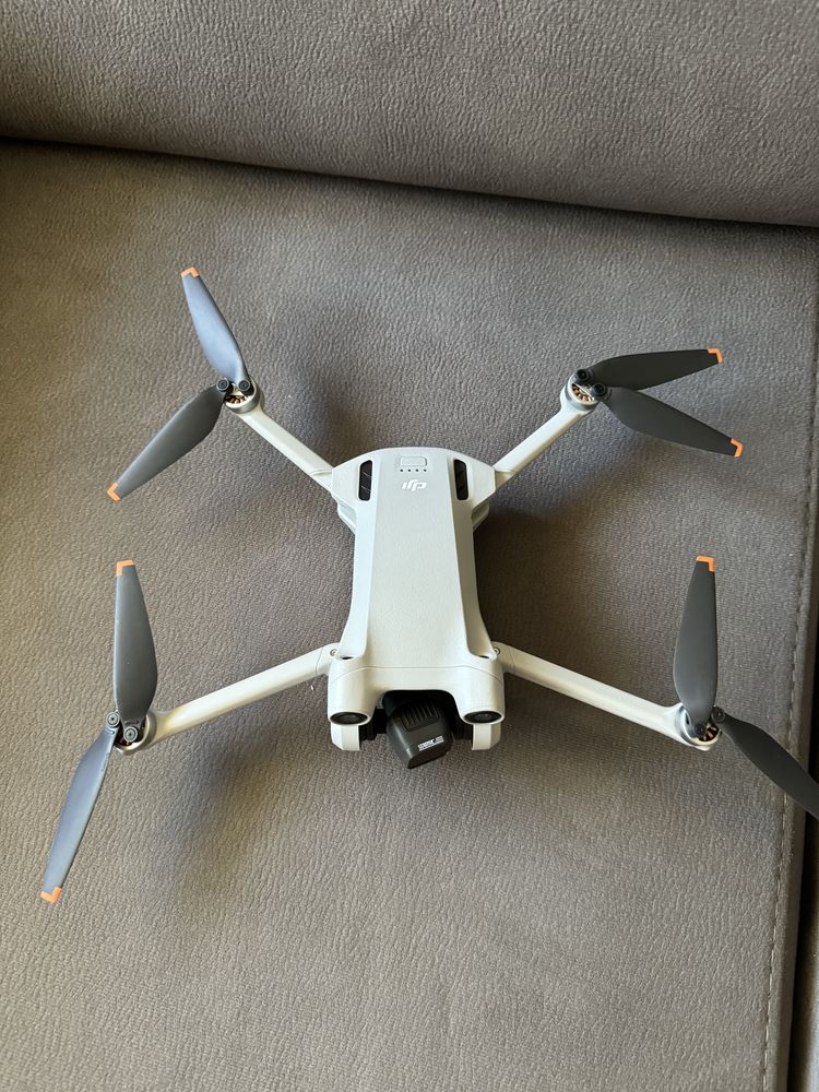 DJI Mini 3 Pro com RC + Mala e extras