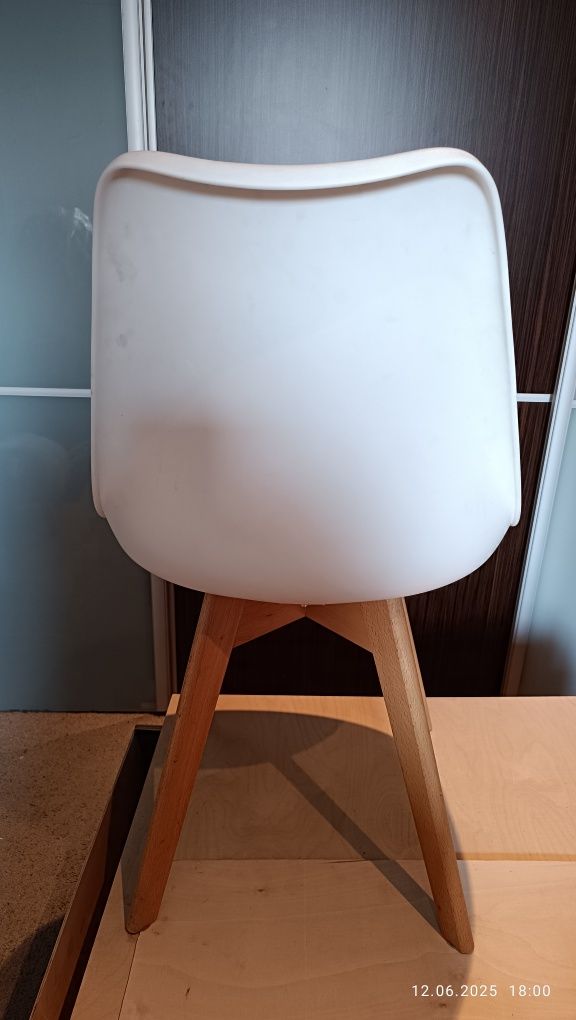 Krzesła Signal Białe x6