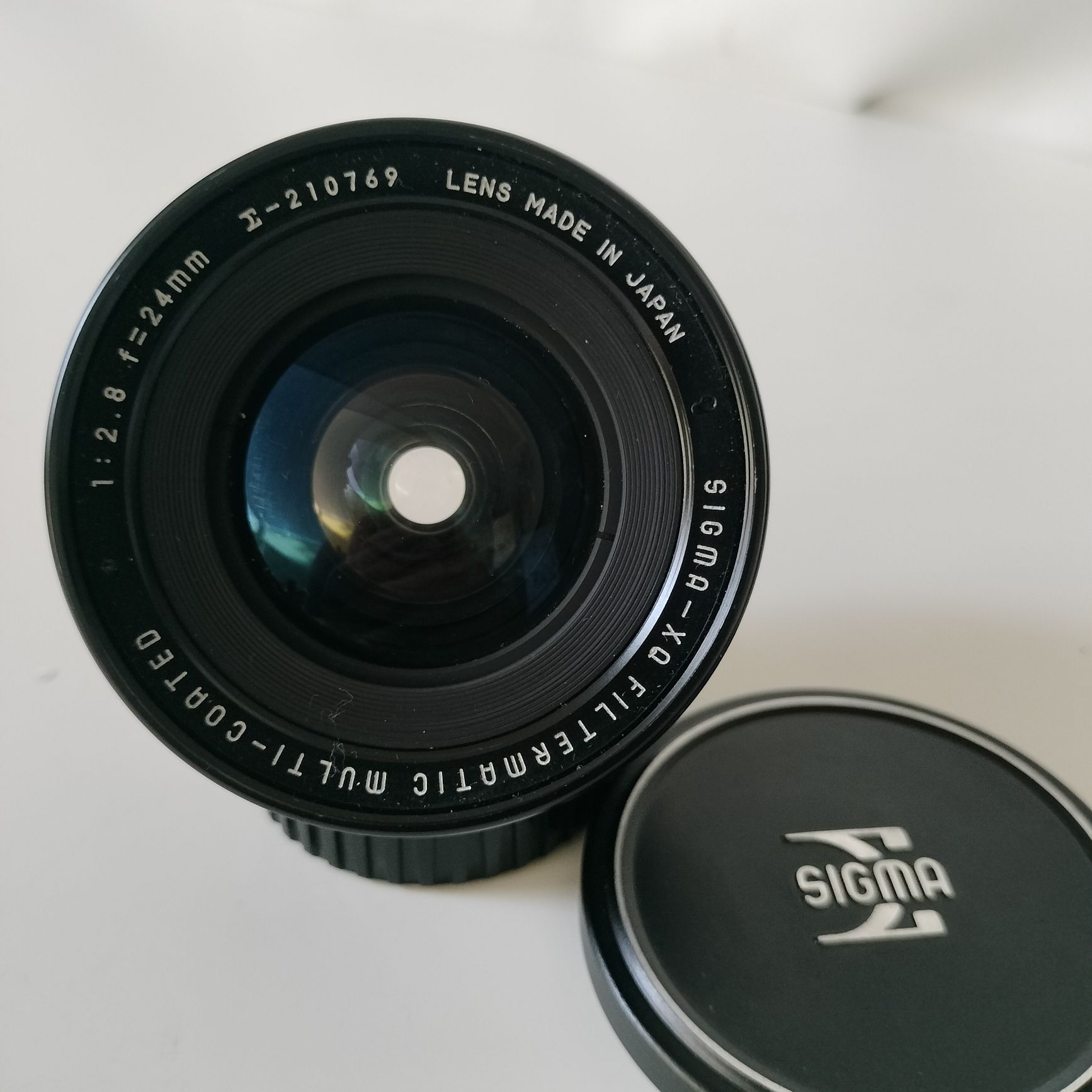 Sigma-XQ Filtermatic  multi-coated 24mm 1:2.8 M42