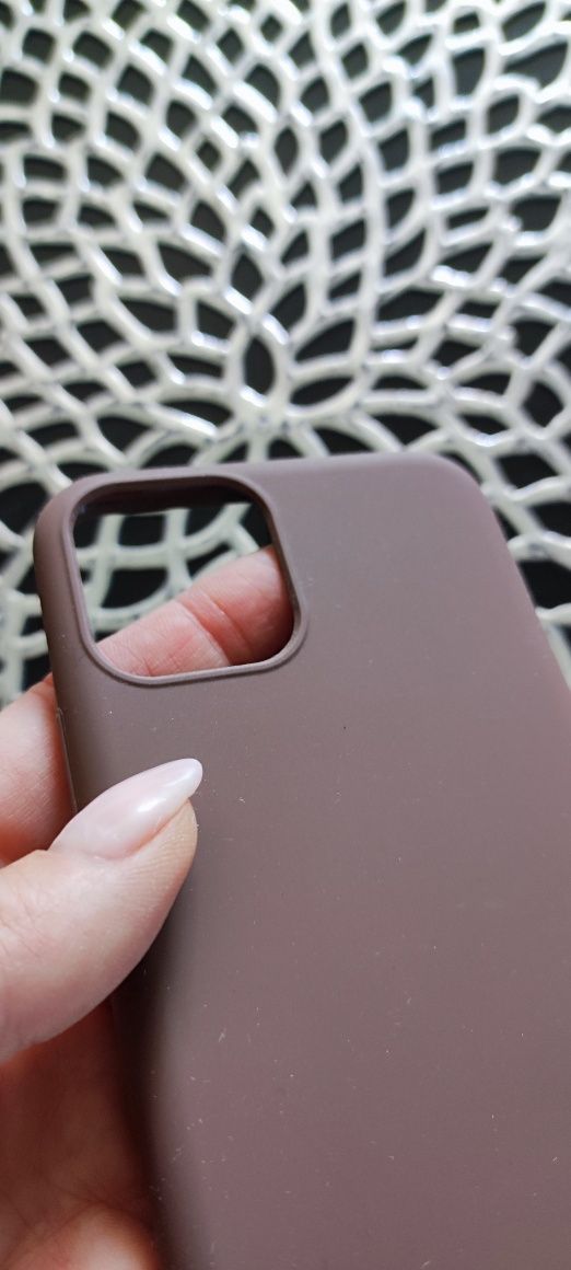 Nowe etui na iPhone mleczna czekolada satynowe