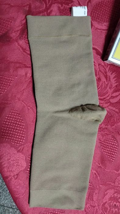 Pé elástico tamanho 3 NOVO