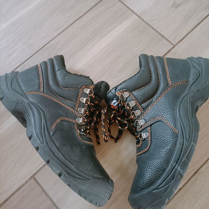 Buty robocze ocieplane