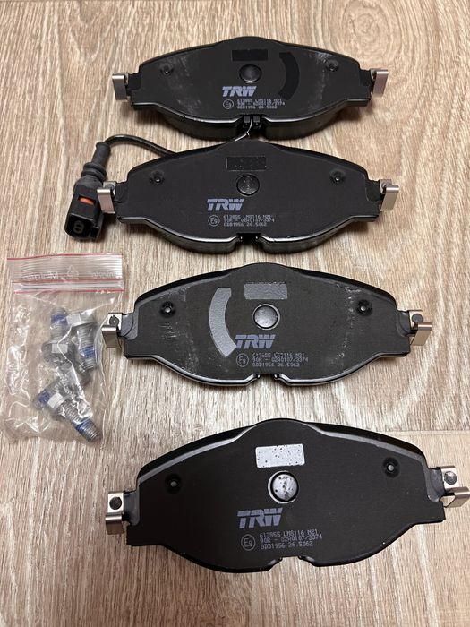 Гальмівні колодки TRW COTEC, комплект GDB1956/2042