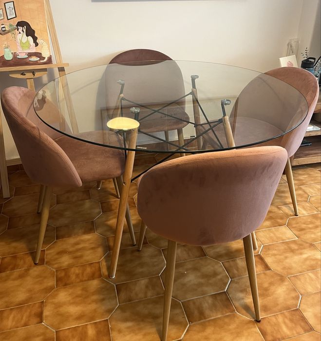 Mesa de jantar redonda de vidro