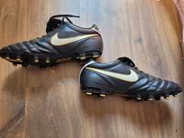 Korki Nike Tiempo R46