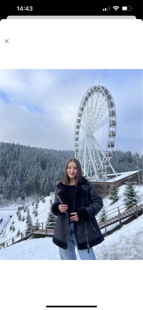 Чорна жіноча дубльонка Stradivarius