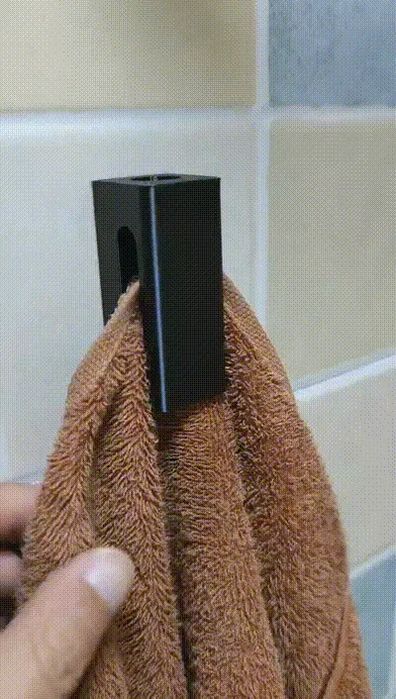 Gancho de Toalha com Bola de Vidro