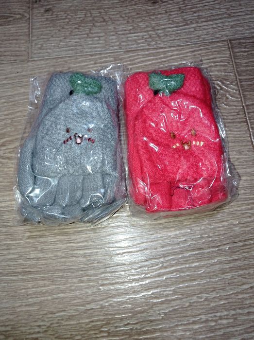 Рукавички ,мітенки-трансформери 2 пари