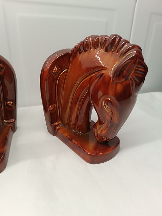 Par Suporte livros. Cabeça de Cavalo