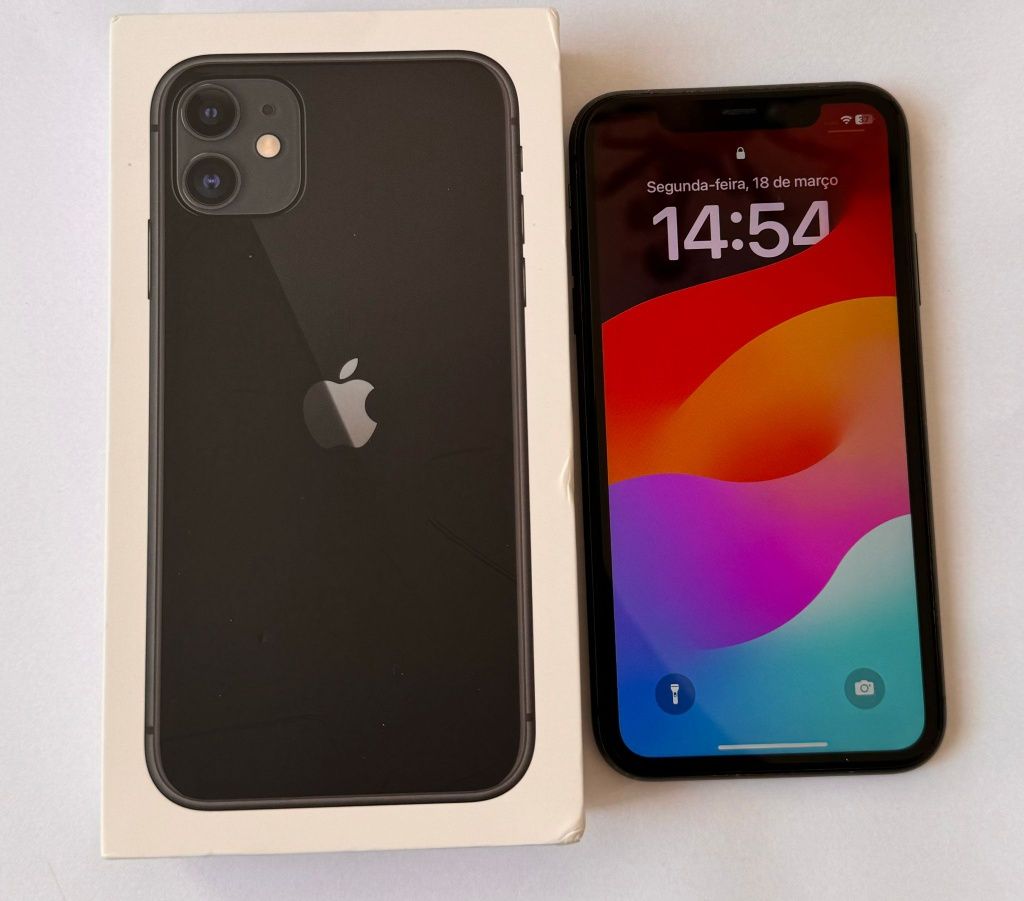 Smartphone Apple -  iPhone 11 64 GB