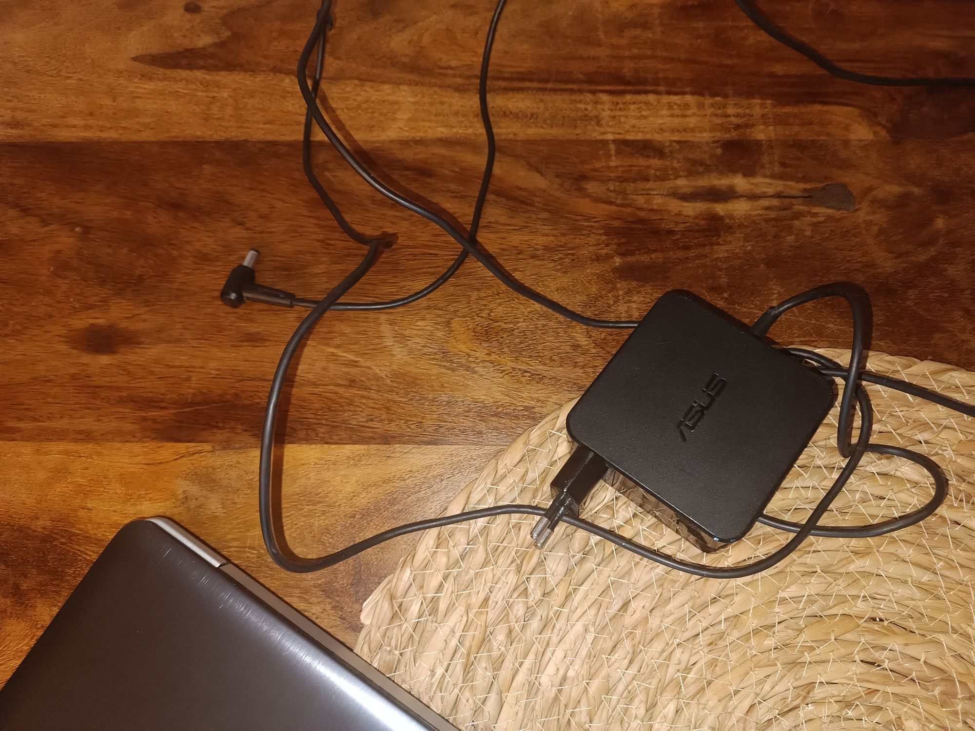 Asus S551LN procesor i7 windows 11