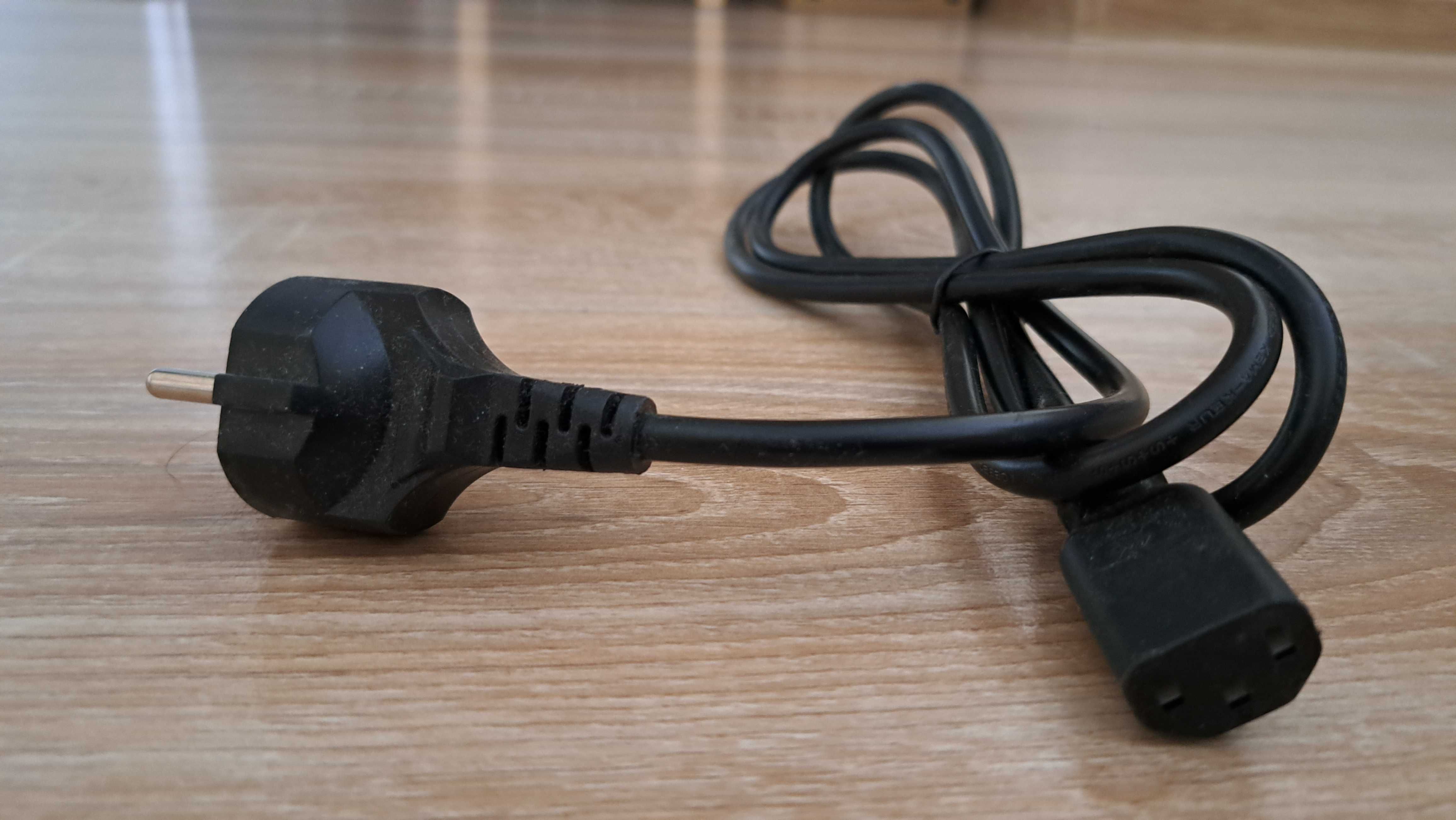 kabel zasilający z wtykiem Schuko (230V) na gniazdo IEC C13