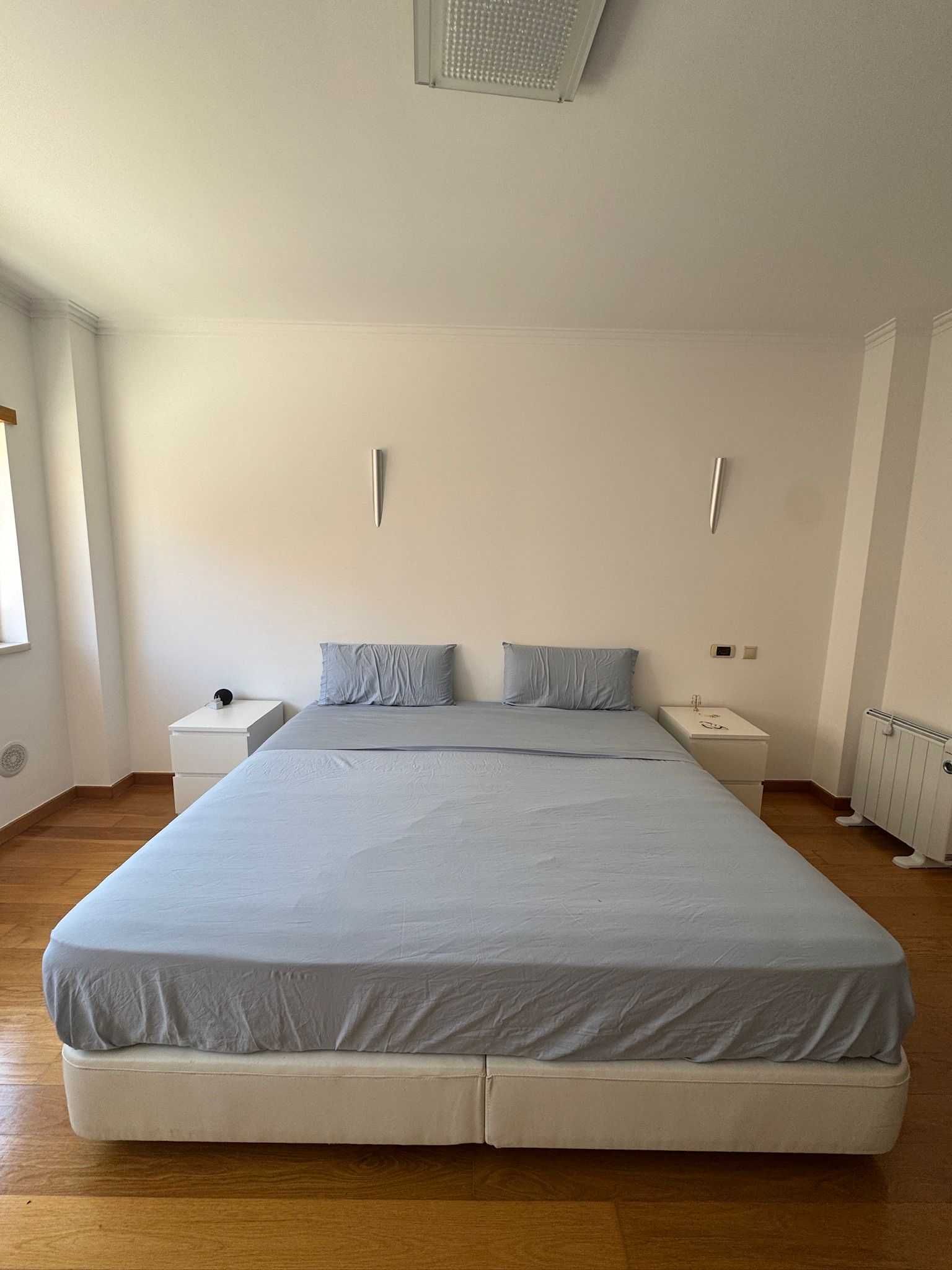 Cama King Size + Colchão