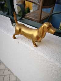 Figura de cão em bronze