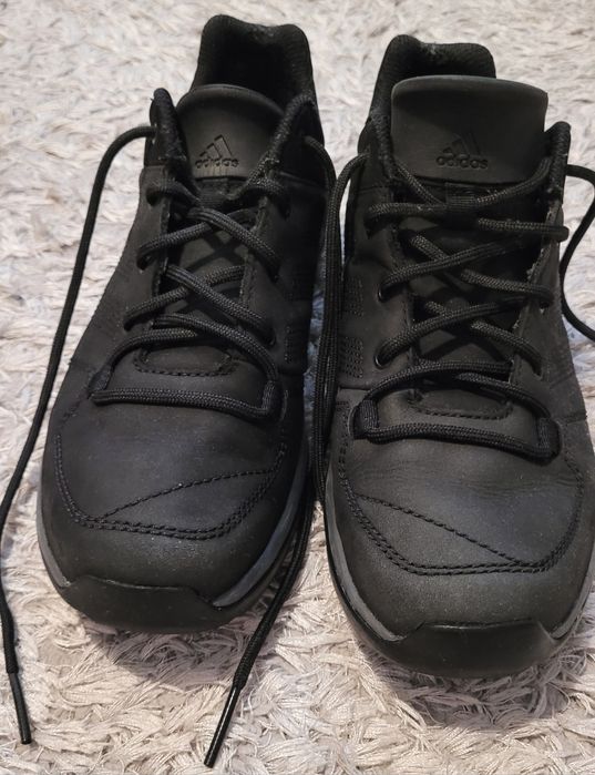 Buty Adidas Daroga Plus Lea, rozmiar 42