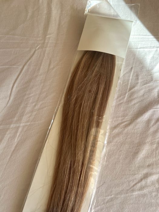 Натуральне накладне волосся на заколках, світло-русявий 50 см, 6 трес