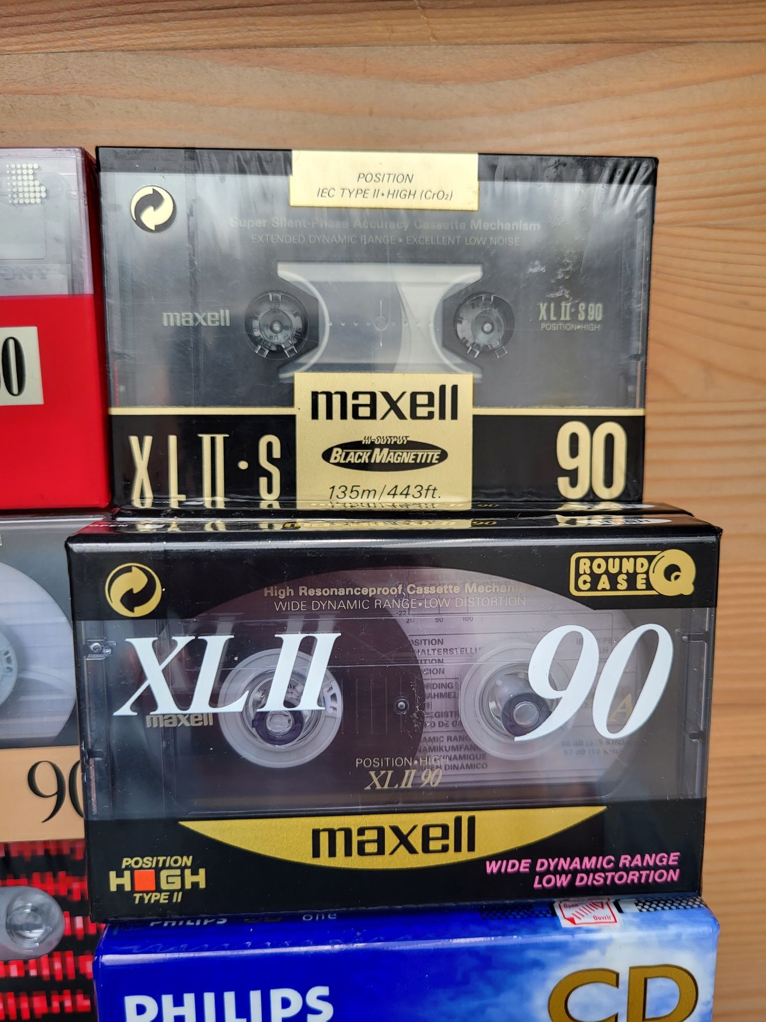 Новые запечатанные кассеты Sony,Maxell,Philipsl