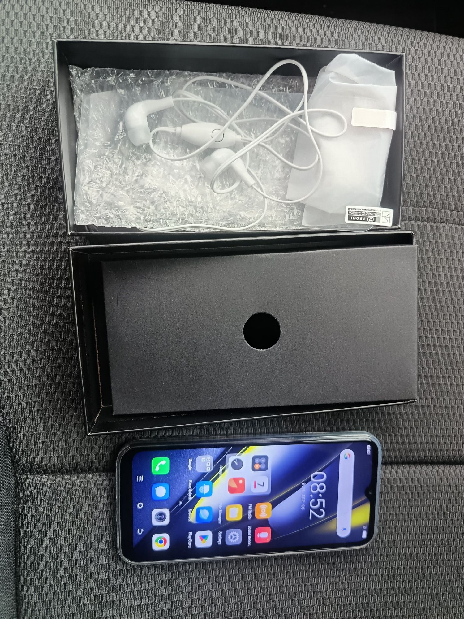 Telemóvel dual sim novo