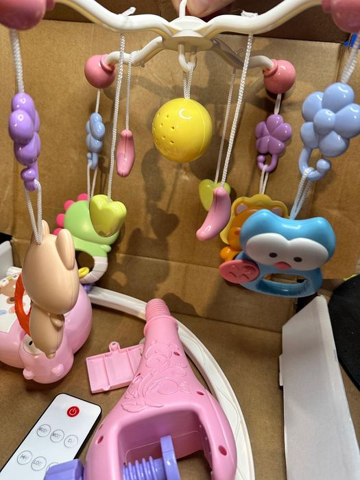 Karuzela do łóżeczka, pozytywka, projektor, regulacja głośności + pilo