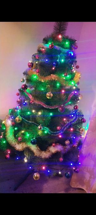 Продам искусственную ёлку(сосна). Харьков, Холодногорский р-