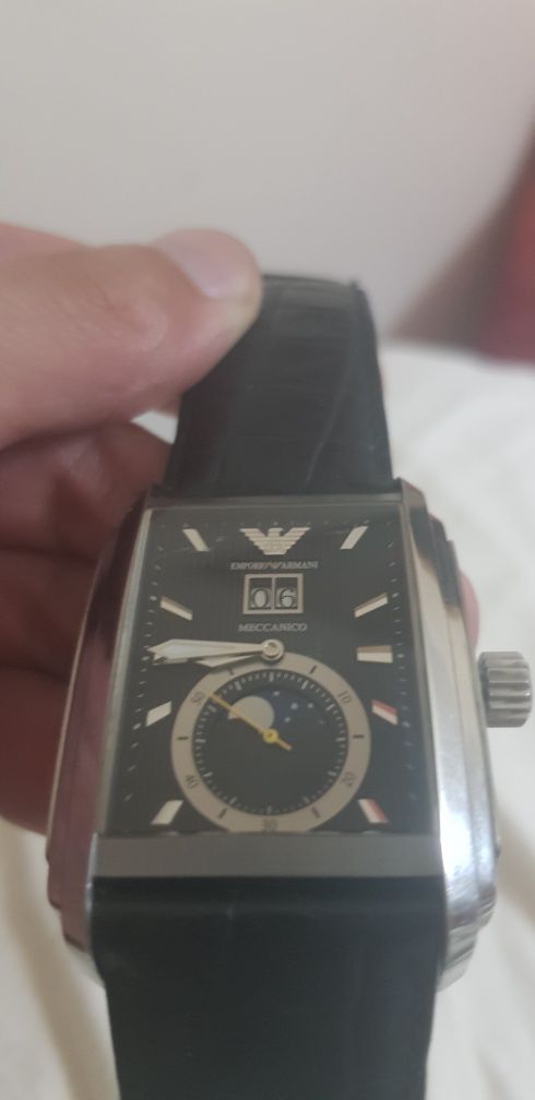 Relógio Emporio Armani automático 40mm