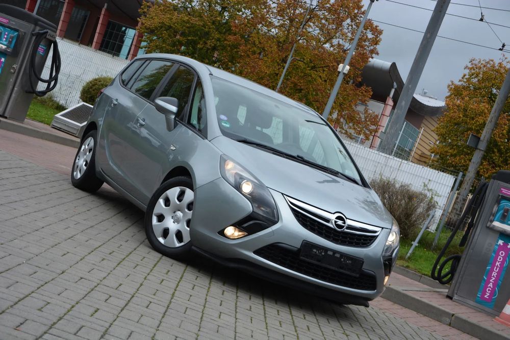 Opel Zafira C 1,4i *Tylko 163 000km ASO OPEL!  ORG. LAKIER! Klimatyzacja* Jak Nowa