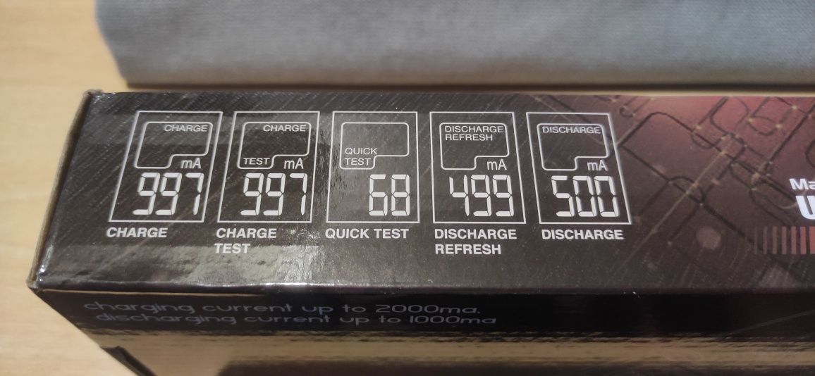 Зарядний пристрій Opus BT-C3100 v2.2 для Li-Ion, Ni-Cd, Ni-Mh, 18650