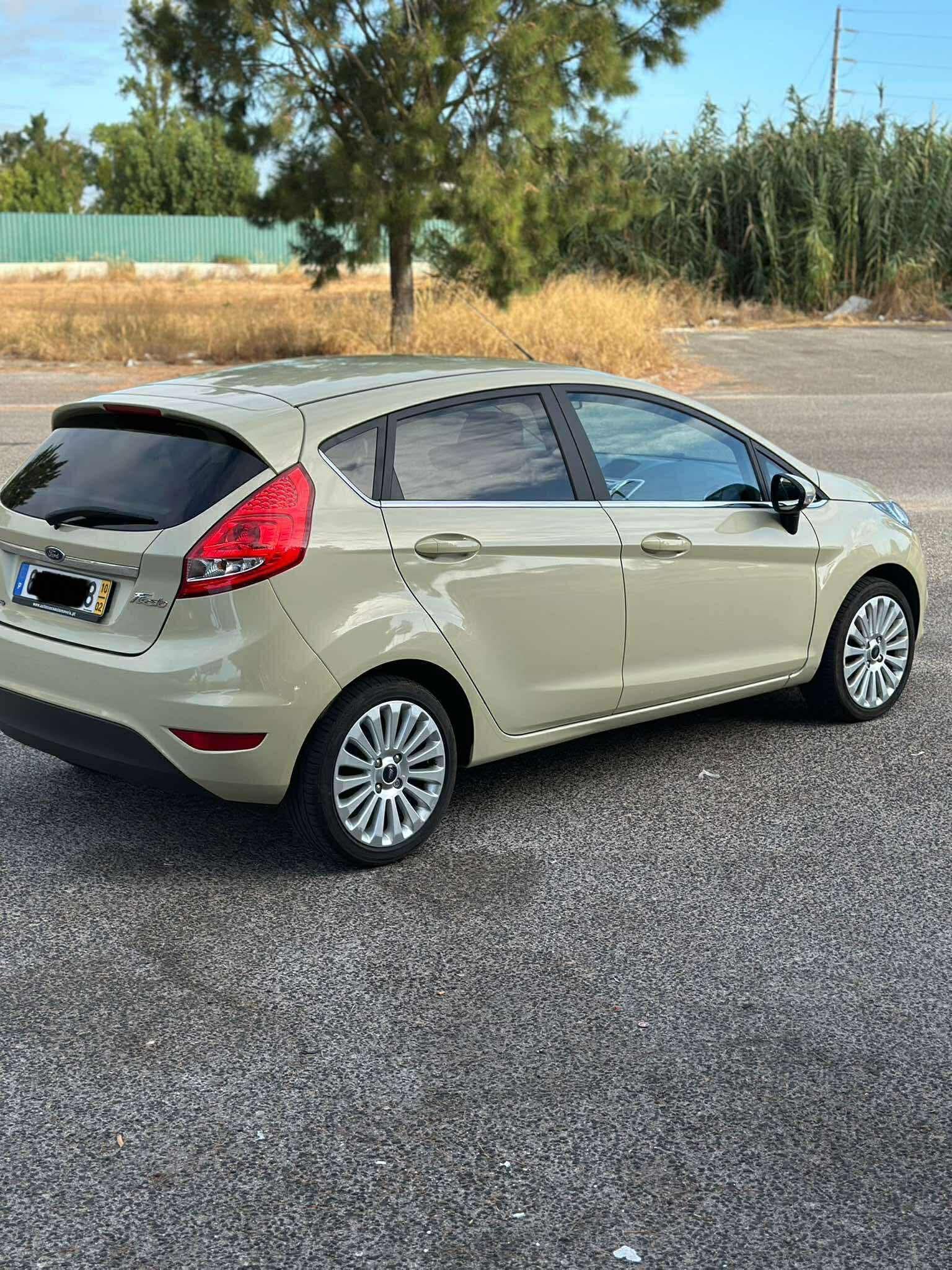 Ford apenas 55.000km