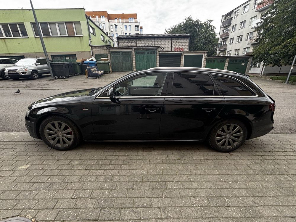Audi A4 B8 2.0 TDI S-Line