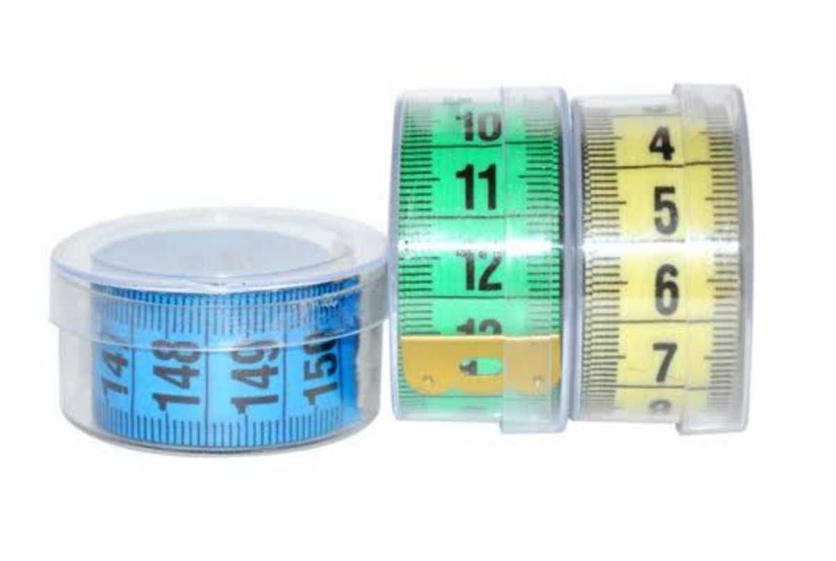 3x CENTYMETR krawiecki w etui