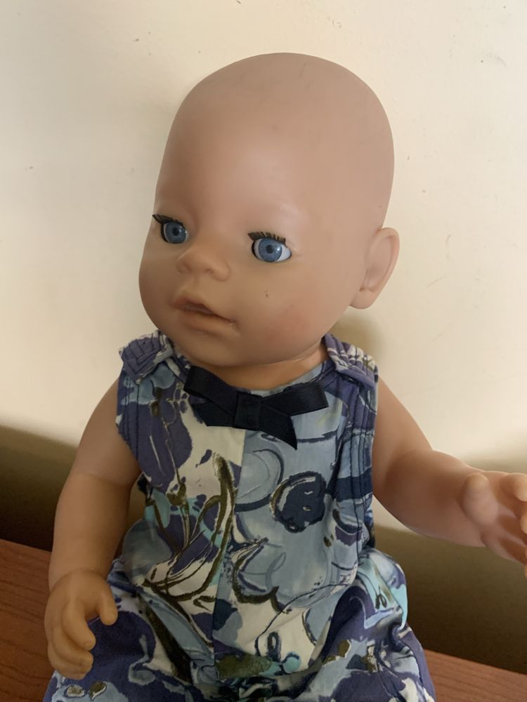 Sliczna lalka dla dziecka