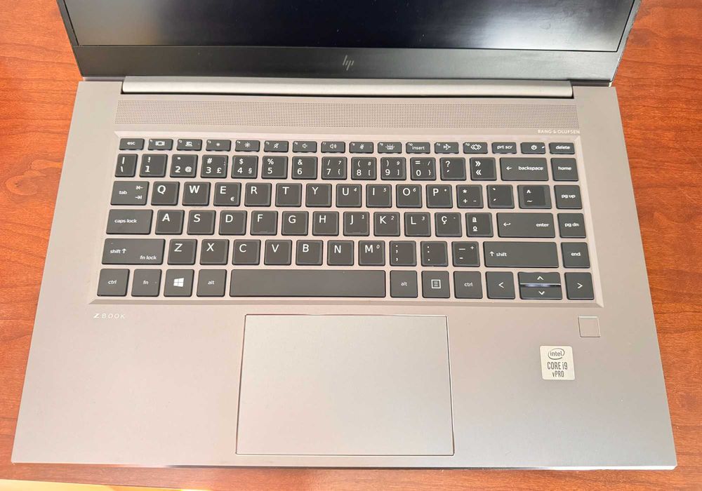 Zbook Studio G7 15.6"FullHD/i9-10885H/32Gb Ram/Ssd 1TB/Quadro T2000