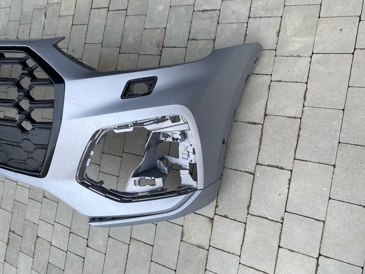 Audi q5 80a рестайл sline  бампер передній