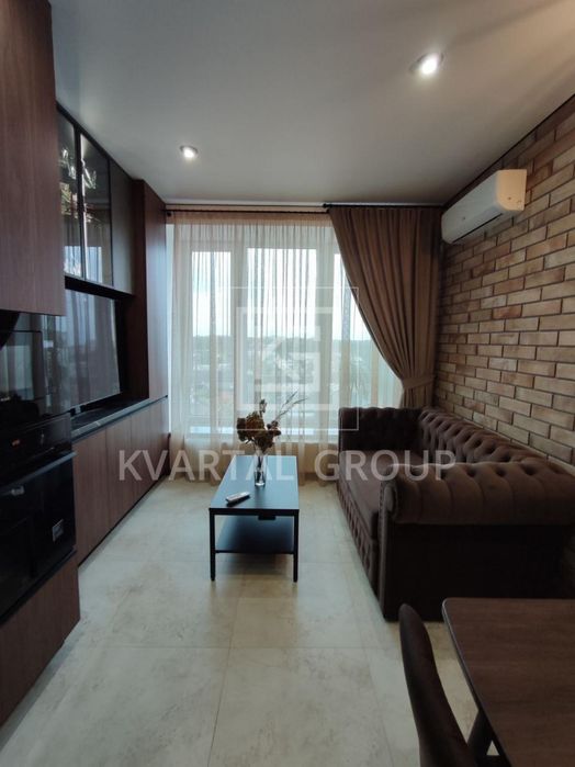 Дизайнерська 1к квартира  біля Центрального парку Ірпеня